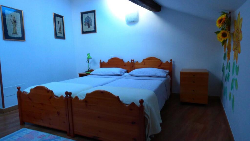 Casa Vacanze Sole Borghetto d'Arroscia Exterior photo
