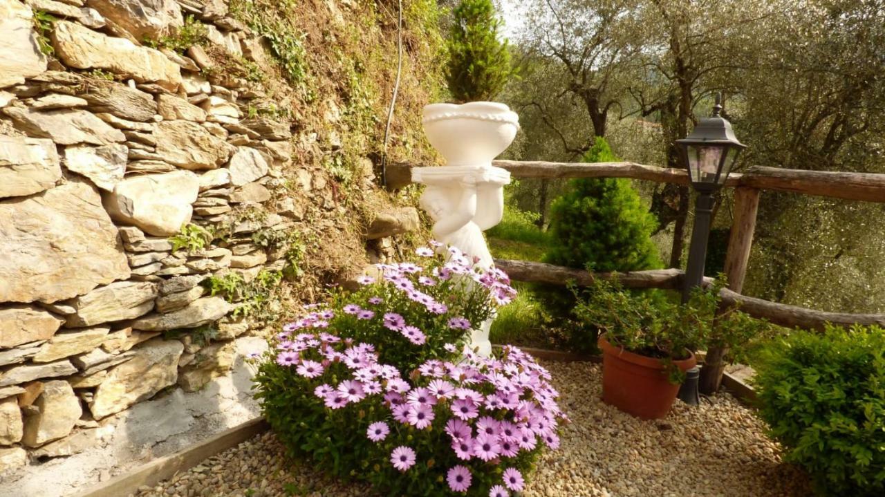 Casa Vacanze Sole Borghetto d'Arroscia Exterior photo
